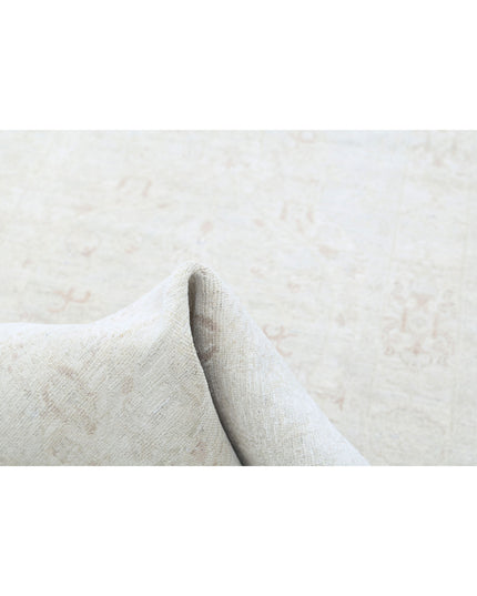 Serenity 3' 0" X 9' 8" Hand Knotted Wool Rug 3' 0" X 9' 8" (91 X 295) / Ivory / Wool