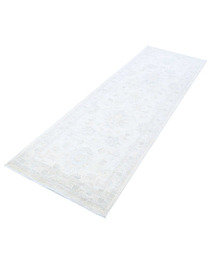 Serenity 2' 7" X 8' 5" Hand Knotted Wool Rug 2' 7" X 8' 5" (79 X 257) / Ivory / Wool