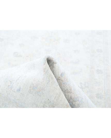 Serenity 2' 7" X 8' 5" Hand Knotted Wool Rug 2' 7" X 8' 5" (79 X 257) / Ivory / Wool