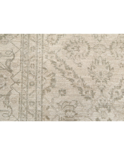 Serenity 9' 9" X 12' 10" Hand Knotted Wool Rug 9' 9" X 12' 10" (297 X 391) / Ivory / Wool