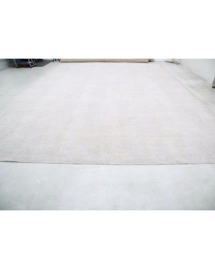 Serenity 14' 7" X 18' 11" Hand Knotted Wool Rug 14' 7" X 18' 11" (444 X 577) / Ivory / Wool