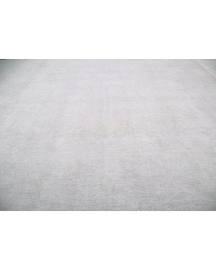 Serenity 14' 7" X 18' 11" Hand Knotted Wool Rug 14' 7" X 18' 11" (444 X 577) / Ivory / Wool