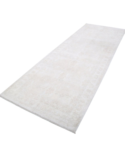 Serenity 3' 10" X 10' 6" Hand Knotted Wool Rug 3' 10" X 10' 6" (117 X 320) / Grey / Wool