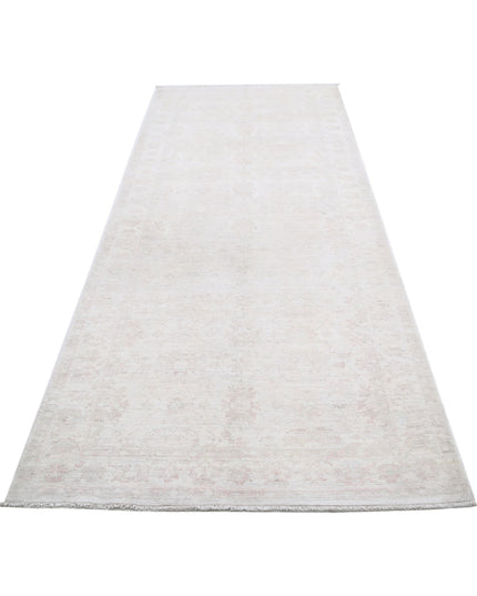 Serenity 3' 10" X 10' 6" Hand Knotted Wool Rug 3' 10" X 10' 6" (117 X 320) / Grey / Wool