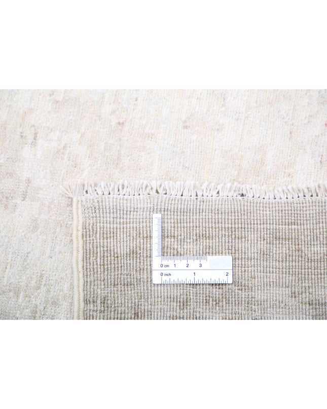 Serenity 3' 10" X 10' 6" Hand Knotted Wool Rug 3' 10" X 10' 6" (117 X 320) / Grey / Wool