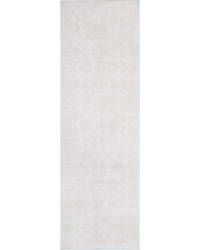 Serenity 3' 10" X 12' 6" Hand Knotted Wool Rug 3' 10" X 12' 6" (117 X 381) / Ivory / Wool