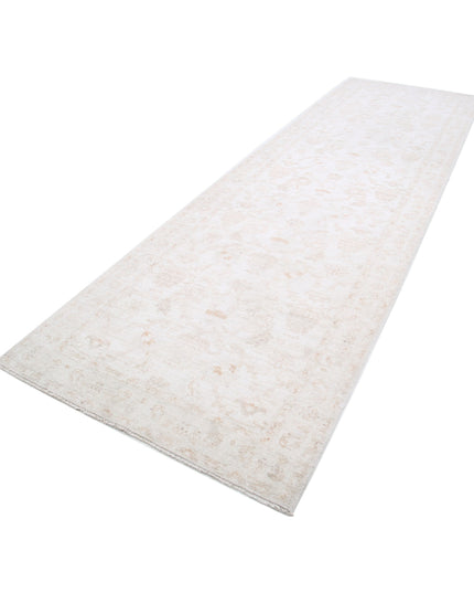 Serenity 4' 2" X 13' 5" Hand Knotted Wool Rug 4' 2" X 13' 5" (127 X 409) / Ivory / Wool