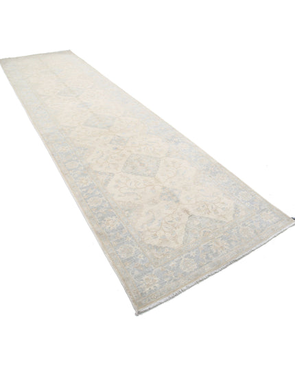 Serenity 4' 1" X 15' 0" Hand Knotted Wool Rug 4' 1" X 15' 0" (124 X 457) / Ivory / Wool