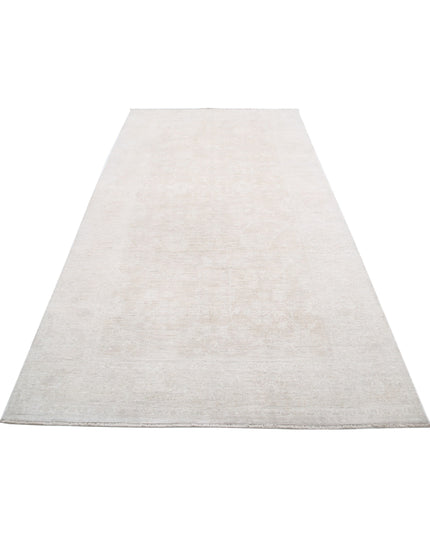 Serenity 5' 0" X 9' 7" Hand Knotted Wool Rug 5' 0" X 9' 7" (152 X 292) / Taupe / Wool