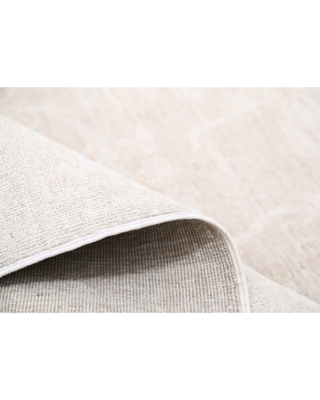 Serenity 5' 0" X 9' 7" Hand Knotted Wool Rug 5' 0" X 9' 7" (152 X 292) / Taupe / Wool