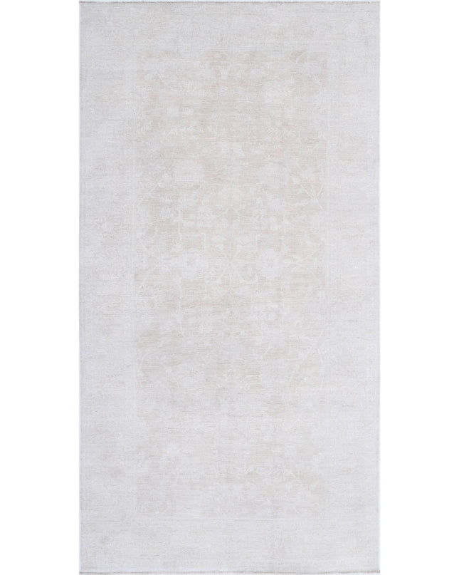 Serenity 5' 0" X 9' 7" Hand Knotted Wool Rug 5' 0" X 9' 7" (152 X 292) / Taupe / Wool