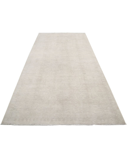 Serenity 5' 2" X 10' 6" Hand Knotted Wool Rug 5' 2" X 10' 6" (158 X 320) / Ivory / Wool