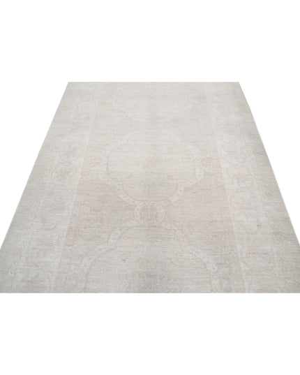 Serenity 5' 3" X 9' 9" Hand Knotted Wool Rug 5' 3" X 9' 9" (160 X 297) / Taupe / Wool