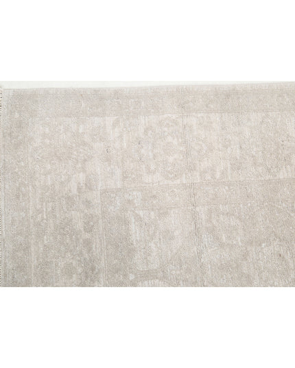 Serenity 4' 9" X 14' 2" Hand Knotted Wool Rug 4' 9" X 14' 2" (145 X 432) / Ivory / Wool