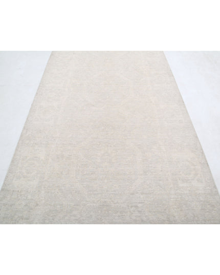 Serenity 4' 9" X 14' 8" Hand Knotted Wool Rug 4' 9" X 14' 8" (145 X 447) / Ivory / Wool