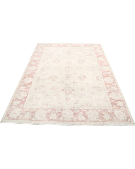 Serenity 5' 3" X 7' 3" Hand Knotted Wool Rug 5' 3" X 7' 3" (160 X 221) / Ivory / Wool