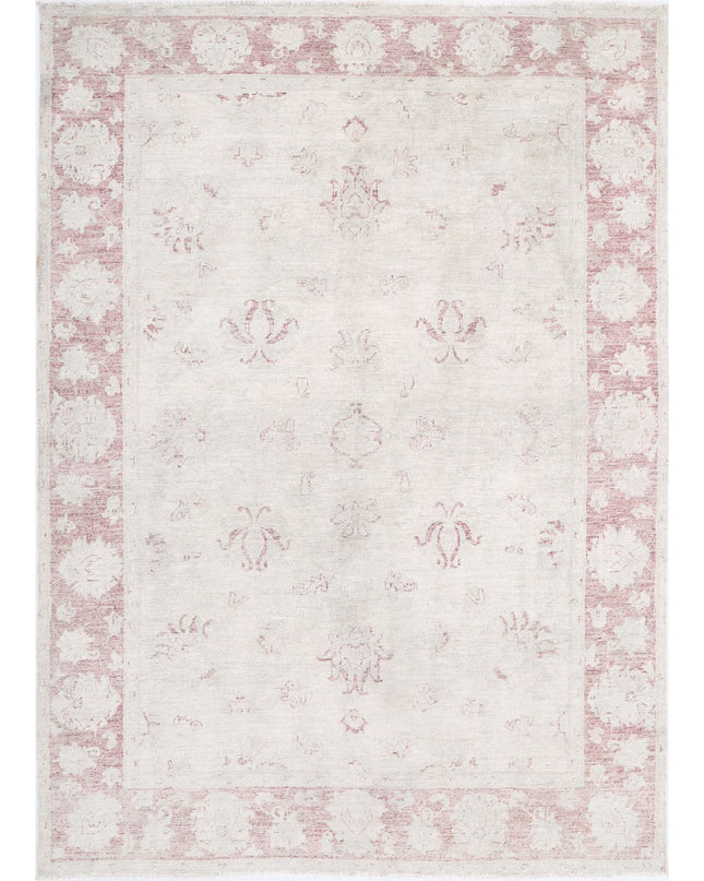 Serenity 5' 3" X 7' 3" Hand Knotted Wool Rug 5' 3" X 7' 3" (160 X 221) / Ivory / Wool