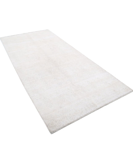Serenity 4' 6" X 9' 6" Hand Knotted Wool Rug 4' 6" X 9' 6" (137 X 290) / Ivory / Wool