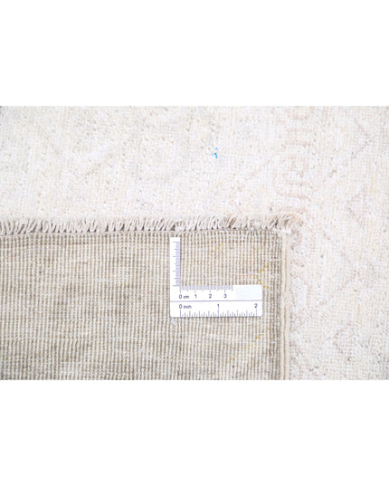 Serenity 4' 6" X 9' 6" Hand Knotted Wool Rug 4' 6" X 9' 6" (137 X 290) / Ivory / Wool