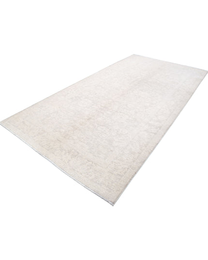 Serenity 6' 0" X 11' 5" Hand Knotted Wool Rug 6' 0" X 11' 5" (183 X 348) / Taupe / Wool