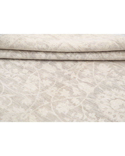 Serenity 6' 0" X 11' 5" Hand Knotted Wool Rug 6' 0" X 11' 5" (183 X 348) / Taupe / Wool