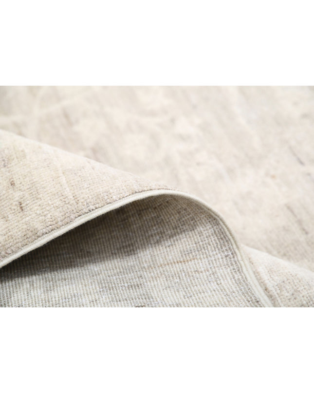 Serenity 6' 0" X 11' 5" Hand Knotted Wool Rug 6' 0" X 11' 5" (183 X 348) / Taupe / Wool