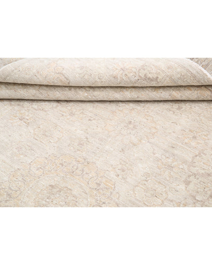 Serenity 6' 0" X 11' 6" Hand Knotted Wool Rug 6' 0" X 11' 6" (183 X 351) / Ivory / Wool