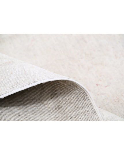 Serenity 5' 11" X 8' 4" Hand Knotted Wool Rug 5' 11" X 8' 4" (180 X 254) / Ivory / Wool