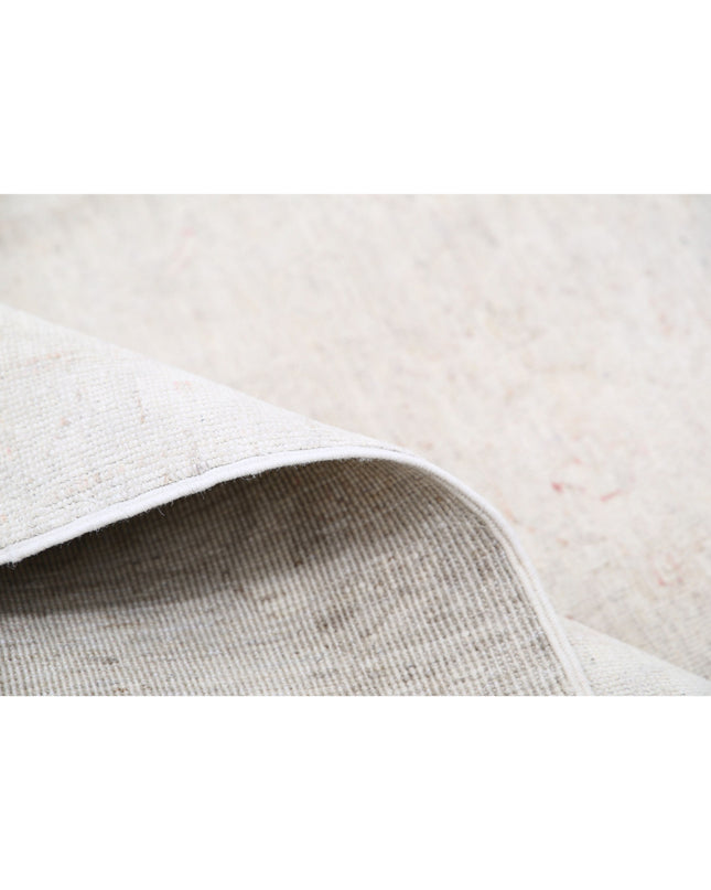 Serenity 5' 11" X 8' 4" Hand Knotted Wool Rug 5' 11" X 8' 4" (180 X 254) / Ivory / Wool