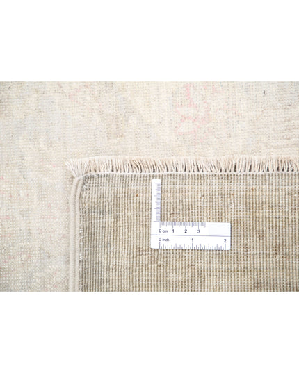 Serenity 6' 1" X 7' 11" Hand Knotted Wool Rug 6' 1" X 7' 11" (185 X 241) / Ivory / Wool