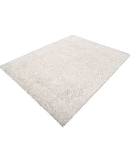 Serenity 6' 1" X 7' 11" Hand Knotted Wool Rug 6' 1" X 7' 11" (185 X 241) / Ivory / Wool