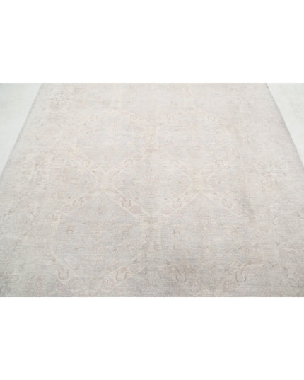 Serenity 6' 1" X 7' 11" Hand Knotted Wool Rug 6' 1" X 7' 11" (185 X 241) / Ivory / Wool