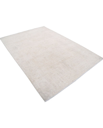 Serenity 5' 11" X 8' 5" Hand Knotted Wool Rug 5' 11" X 8' 5" (180 X 257) / Ivory / Wool