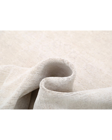 Serenity 5' 11" X 8' 5" Hand Knotted Wool Rug 5' 11" X 8' 5" (180 X 257) / Ivory / Wool