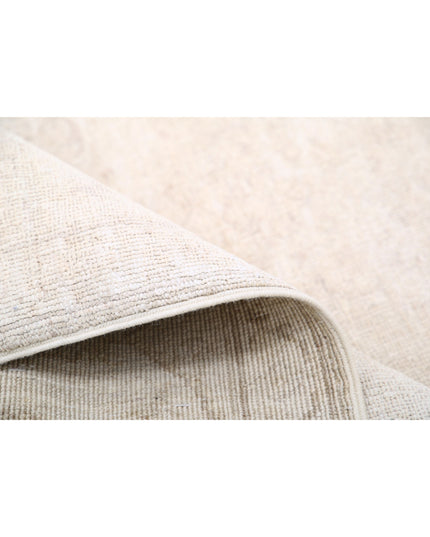 Serenity 5' 11" X 8' 5" Hand Knotted Wool Rug 5' 11" X 8' 5" (180 X 257) / Ivory / Wool