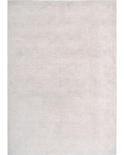 Serenity 5' 11" X 8' 5" Hand Knotted Wool Rug 5' 11" X 8' 5" (180 X 257) / Ivory / Wool