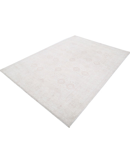 Serenity 6' 1" X 8' 6" Hand Knotted Wool Rug 6' 1" X 8' 6" (185 X 259) / Ivory / Wool