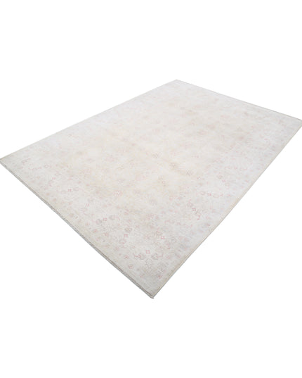 Serenity 6' 0" X 8' 6" Hand Knotted Wool Rug 6' 0" X 8' 6" (183 X 259) / Ivory / Wool
