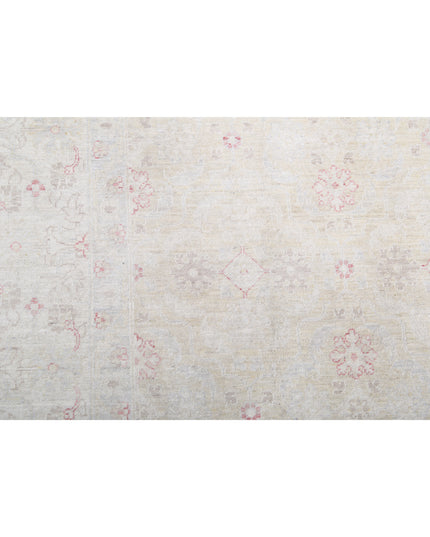Serenity 6' 0" X 8' 6" Hand Knotted Wool Rug 6' 0" X 8' 6" (183 X 259) / Ivory / Wool
