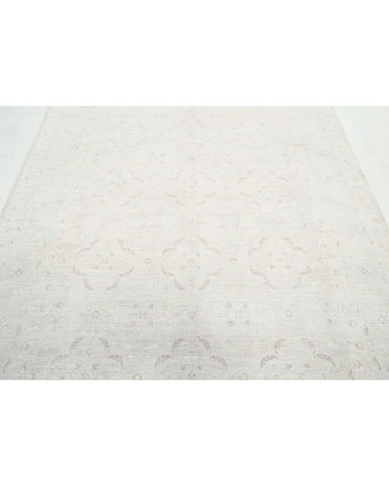 Serenity 6' 2" X 8' 3" Hand Knotted Wool Rug 6' 2" X 8' 3" (188 X 251) / Ivory / Wool