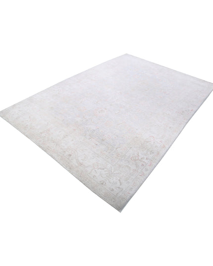 Serenity 6' 0" X 8' 7" Hand Knotted Wool Rug 6' 0" X 8' 7" (183 X 262) / Grey / Wool