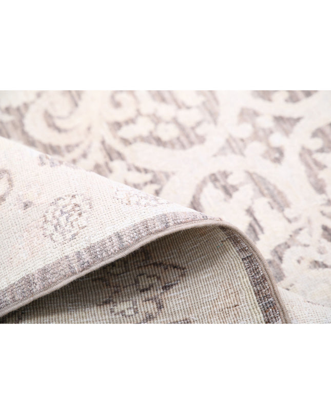 Serenity 6' 1" X 8' 7" Hand Knotted Wool Rug 6' 1" X 8' 7" (185 X 262) / Brown / Wool