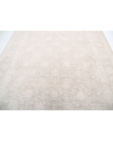 Serenity 8' 1" X 10' 4" Hand Knotted Wool Rug 8' 1" X 10' 4" (246 X 315) / Ivory / Wool