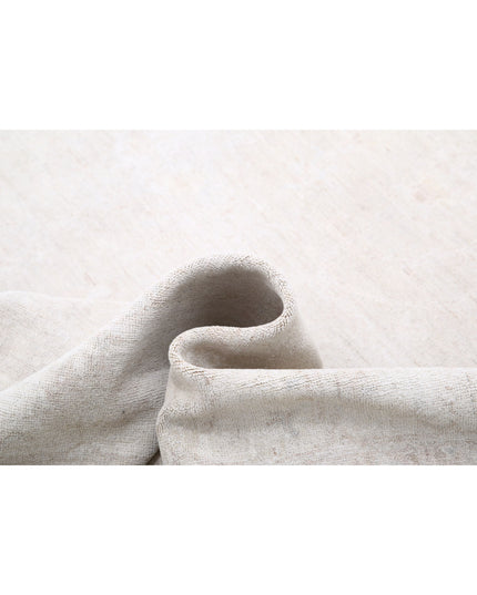 Serenity 7' 11" X 9' 11" Hand Knotted Wool Rug 7' 11" X 9' 11" (241 X 302) / Grey / Wool