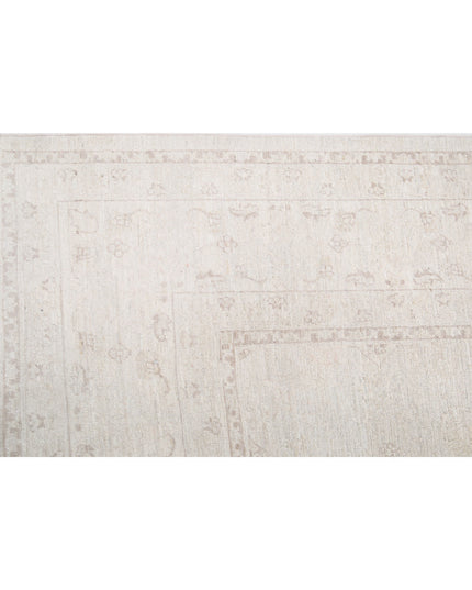 Serenity 8' 1" X 9' 10" Hand Knotted Wool Rug 8' 1" X 9' 10" (246 X 300) / Ivory / Wool