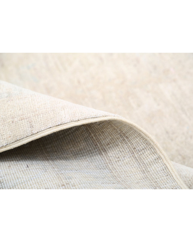 Serenity 8' 2" X 9' 9" Hand Knotted Wool Rug 8' 2" X 9' 9" (249 X 297) / Ivory / Wool