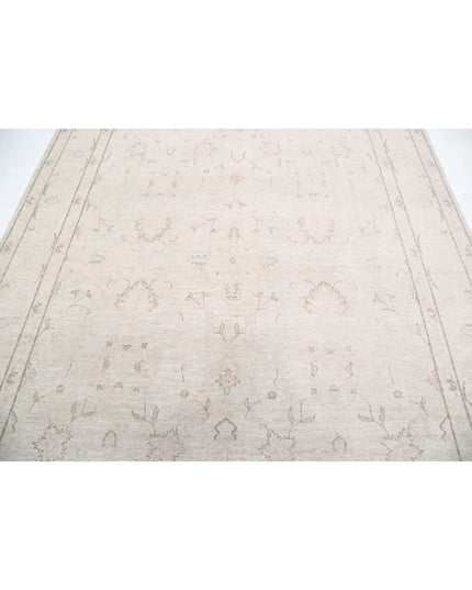 Serenity 7' 9" X 10' 3" Hand Knotted Wool Rug 7' 9" X 10' 3" (236 X 312) / Ivory / Wool