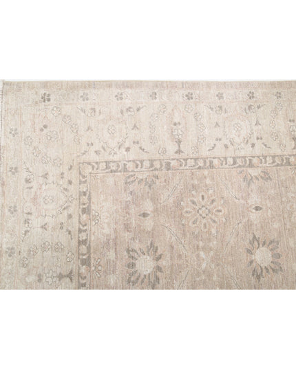 Serenity 8' 0" X 9' 8" Hand Knotted Wool Rug 8' 0" X 9' 8" (244 X 295) / Ivory / Wool