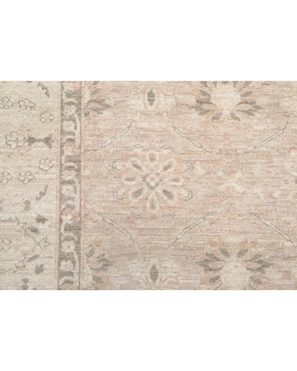 Serenity 8' 0" X 9' 8" Hand Knotted Wool Rug 8' 0" X 9' 8" (244 X 295) / Ivory / Wool