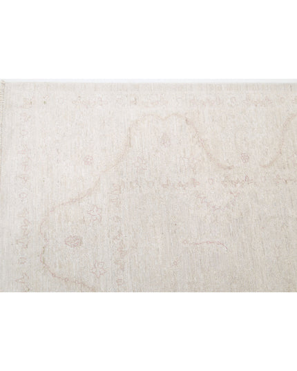 Serenity 7' 11" X 9' 5" Hand Knotted Wool Rug 7' 11" X 9' 5" (241 X 287) / Ivory / Wool